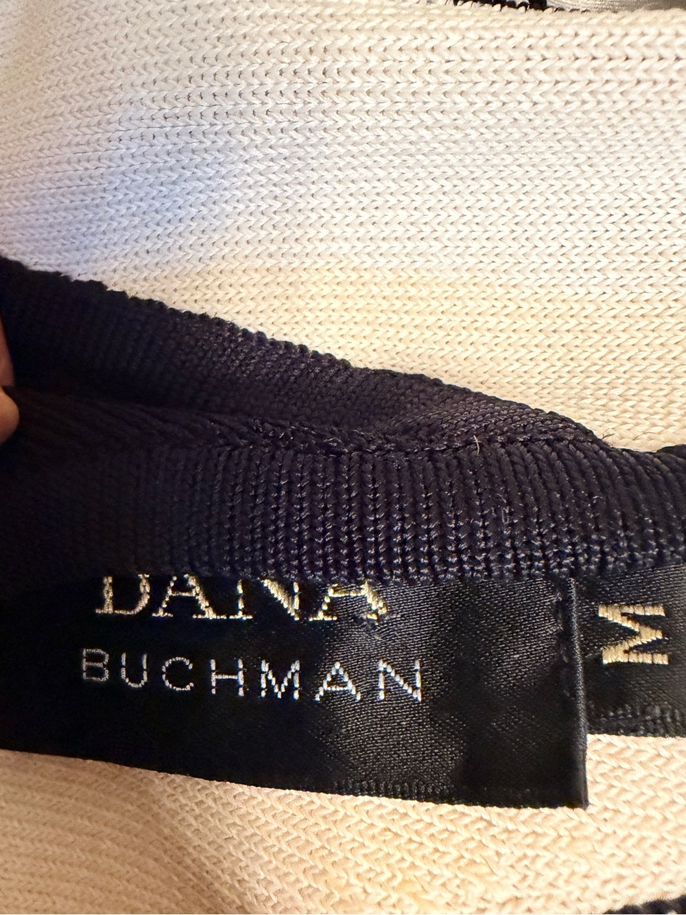 Dana Buchman Black & Cream Colorblock Scoop Neck Tank - Picture 3 of 3
